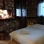 βιοκλιματικο ηλιοπετροσπιτο στην αρχαια βοκερια Peraia (Pella)