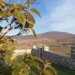 βιοκλιματικο ηλιοπετροσπιτο στην αρχαια βοκερια Peraia (Pella)