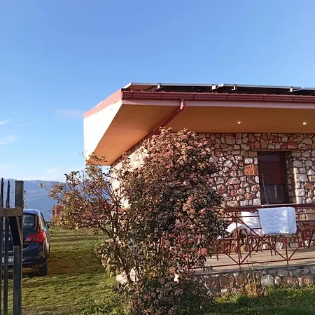 βιοκλιματικο ηλιοπετροσπιτο στην λιμνη βοκερια Vakantiehuis *
