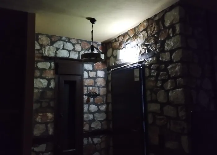 Βιοκλιματικο Ηλιοπετροσπιτο Στην Αρχαια Βοκερια