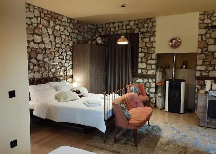 Βιοκλιματικο Ηλιοπετροσπιτο Στην Αρχαια Βοκερια * Peraia (Pella)