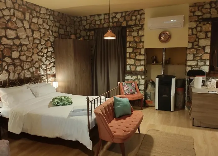 Βιοκλιματικο Ηλιοπετροσπιτο Στην Αρχαια Βοκερια * Peraia (Pella)