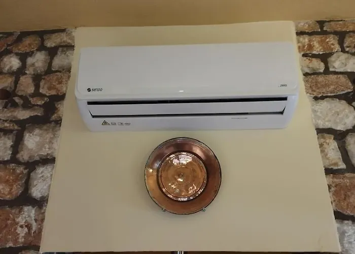 Βιοκλιματικο Ηλιοπετροσπιτο Στην Αρχαια Βοκερια Nyaraló *