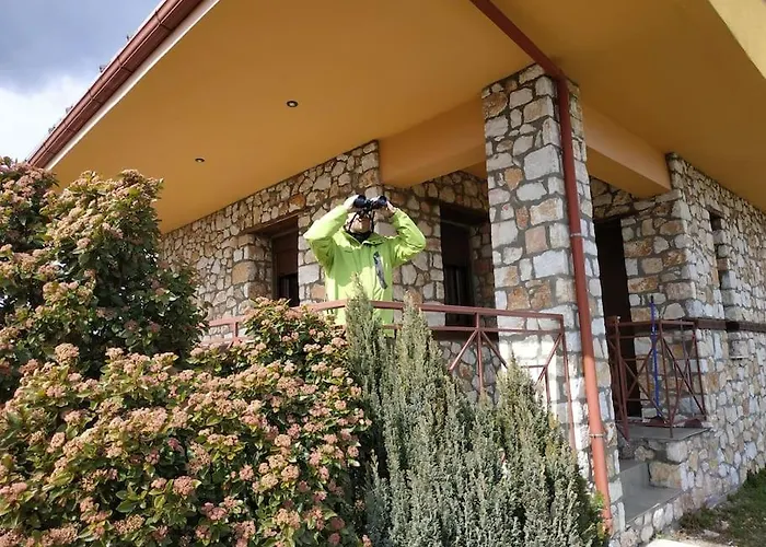 βιοκλιματικο ηλιοπετροσπιτο στην αρχαια βοκερια Nyaraló Peraia (Pella)