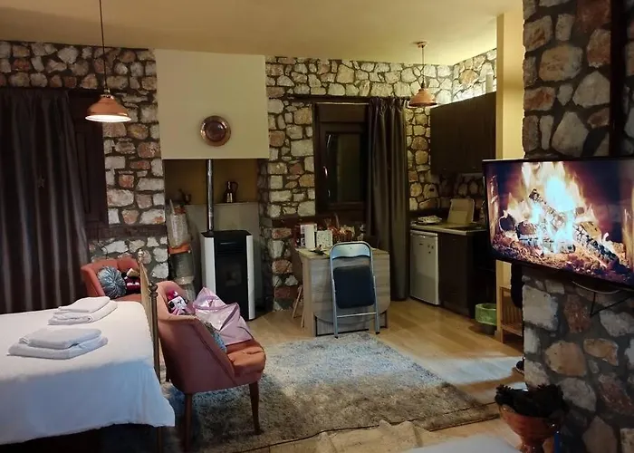 Βιοκλιματικο Ηλιοπετροσπιτο Στην Αρχαια Βοκερια *