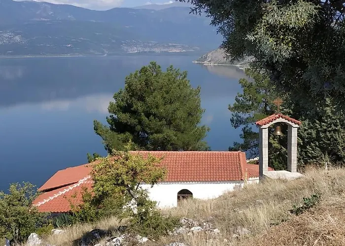 Βιοκλιματικο Ηλιοπετροσπιτο Στην Αρχαια Βοκερια Nyaraló Peraia (Pella)